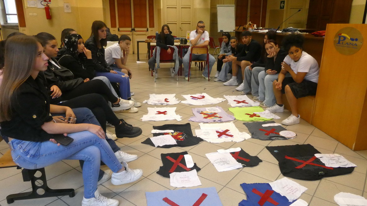Studenti del Plana durante il workshop Studenti del Plana durante il workshop